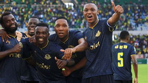 Yanga, Galaxy secure important first leg victories in .